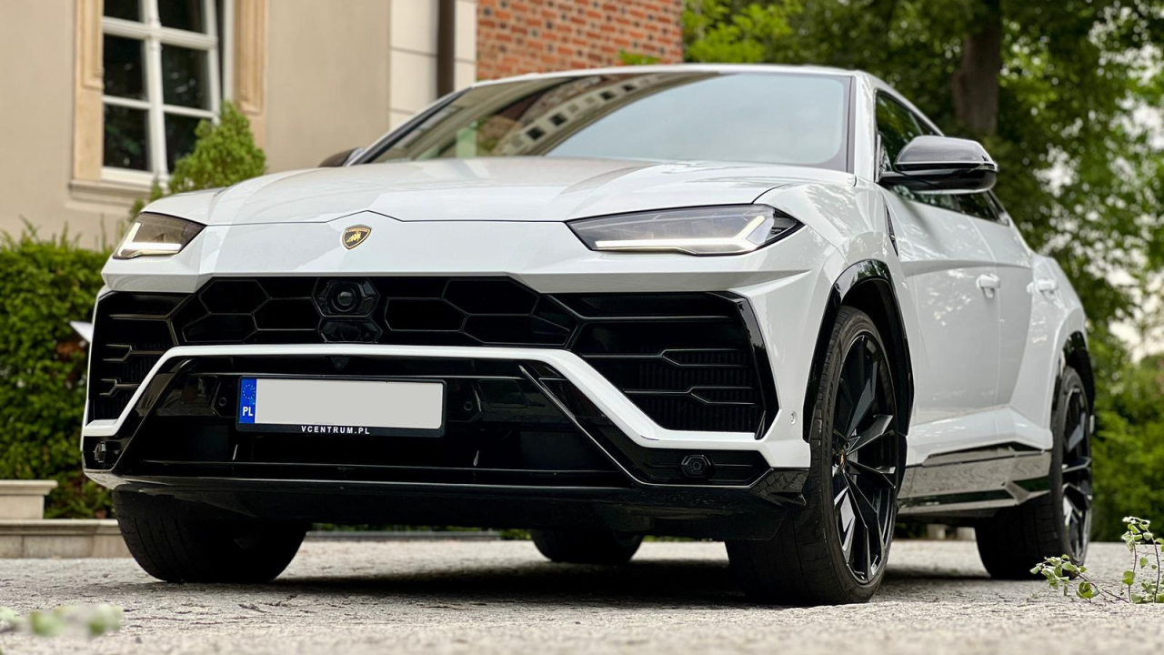 Lamborghini-Urus-1.png