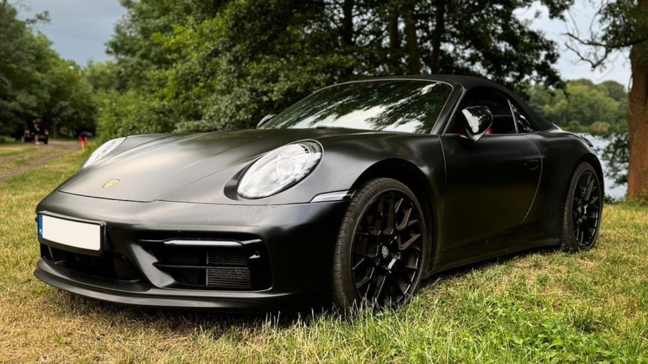 Porsche-911-Carrera-4-Cabrio-1.png
